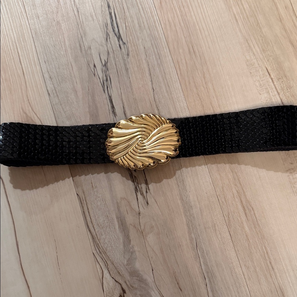 Vtg Black Fish Scaled Stretch Belt with Gold Swirl Buckle, Sz Xsmall/ Small